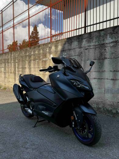YAMAHA TMAX 560 ICONE BLUE ANNO 2023