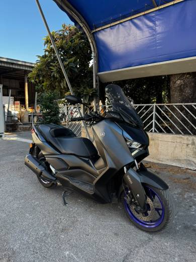 YAMAHA XMAX 300