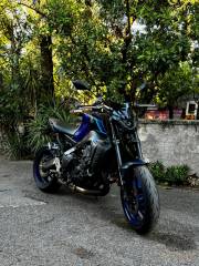 YAMAHA MT-09