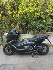 YAMAHA TMAX 560