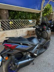 YAMAHA XMAX 300