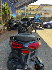 YAMAHA XMAX 300