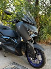 YAMAHA X-MAX 300