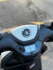 YAMAHA NEO'S DUAL BATTERY