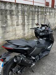 YAMAHA TMAX 560 SWORD GREY